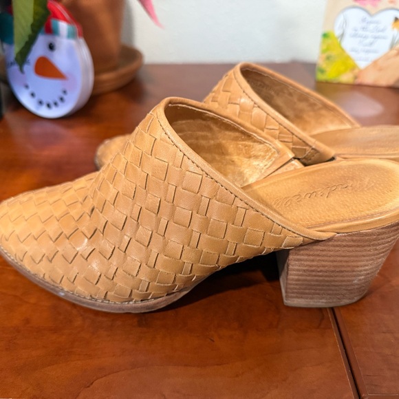 Madewell woven leather mules size 9.5 - Picture 3 of 8